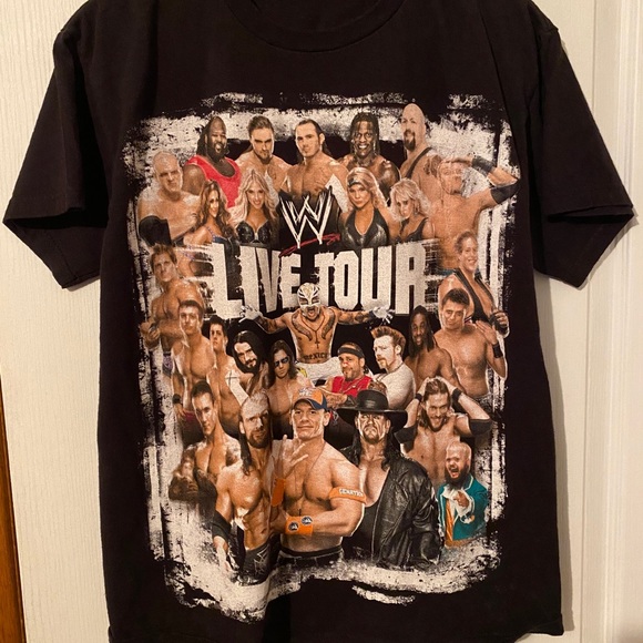 WWE LIVE TOUR tee - Picture 1 of 3